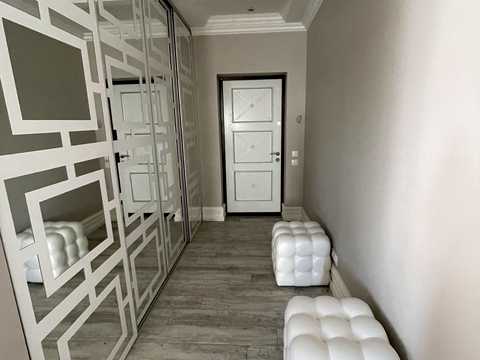 квартира за адресою Сім'ї Кульженків вул. (Петра Дегтяренка), 35