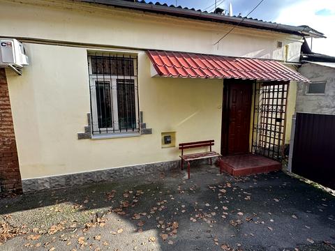 квартира за адресою Монастирська вул. (Володарського), 3