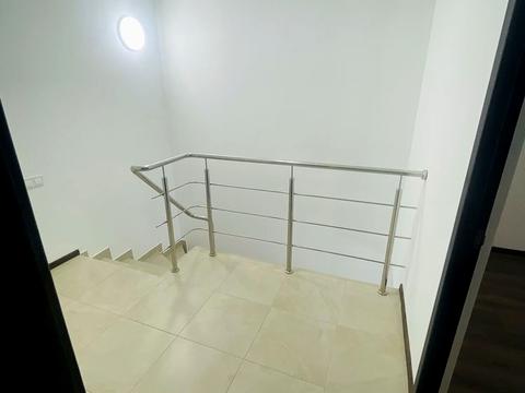 дом по адресу Центральна