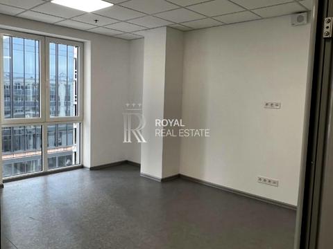коммерческая по адресу Фізкультури ул., 38