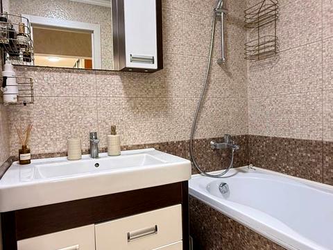 квартира за адресою Євгена Чикаленка вул., 75