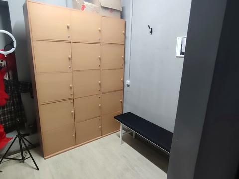 комерційна за адресою Громадянська вул., 4