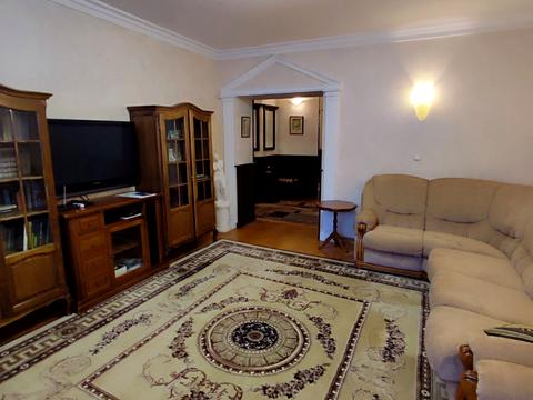 квартира за адресою Генерала Алмазова вул. (Кутузова), 6