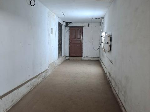 комерційна за адресою Польова, 1