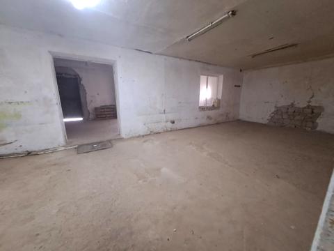 комерційна за адресою Польова, 1