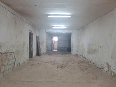 комерційна за адресою Польова, 1