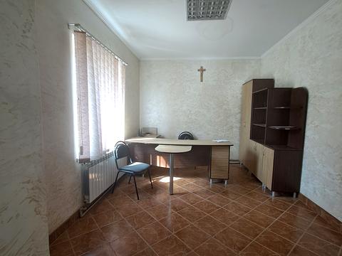 комерційна за адресою Польова, 1