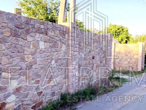 будинок за адресою Юності