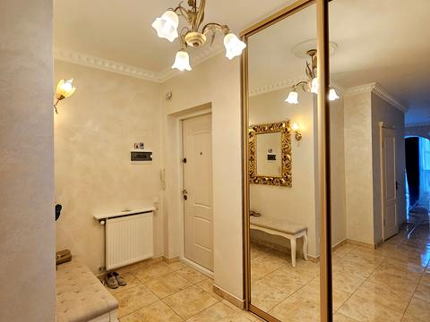 квартира за адресою Володимира Івасюка вул., 7