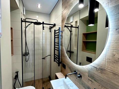 квартира за адресою Салютна вул., (Будинок 02301-02303)