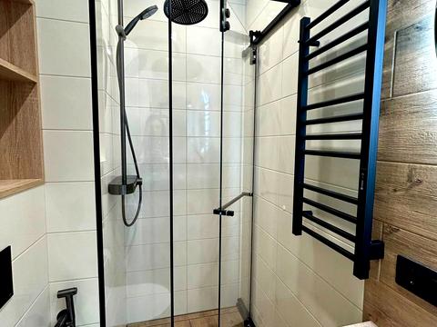 квартира за адресою Салютна вул., (Будинок 02301-02303)