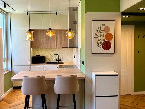 квартира за адресою Салютна вул., (Будинок 02301-02303)