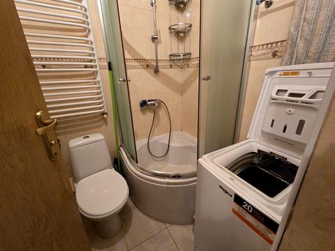 квартира за адресою Грушевського вул., 4