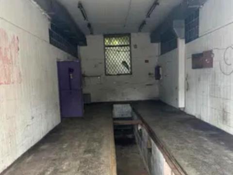 комерційна за адресою Стратегічне шосе (Науки), 57