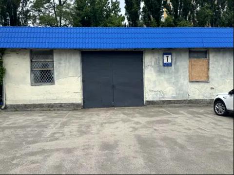 комерційна за адресою Стратегічне шосе (Науки), 57