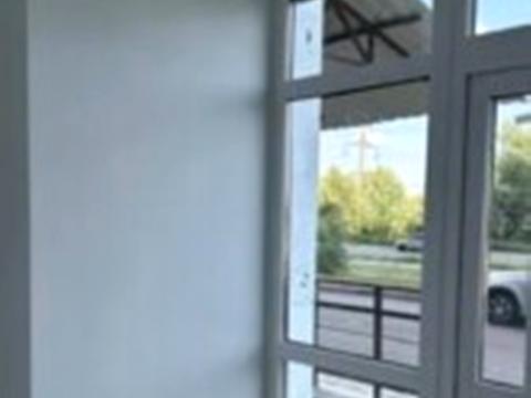 комерційна за адресою Ревуцького вул., 54