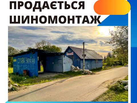 комерційна за адресою Миру, 1