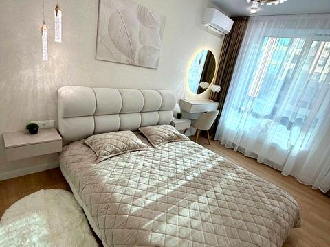 квартира за адресою Героїв Небесної Сотні просп., (Будинок 14/2)