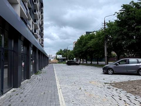 комерційна за адресою Руська вул., 236Б
