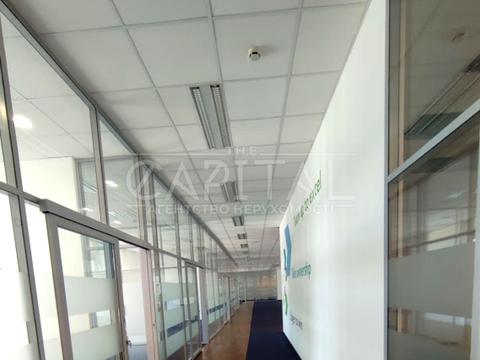 комерційна за адресою Володимира Сікевича вул., 1