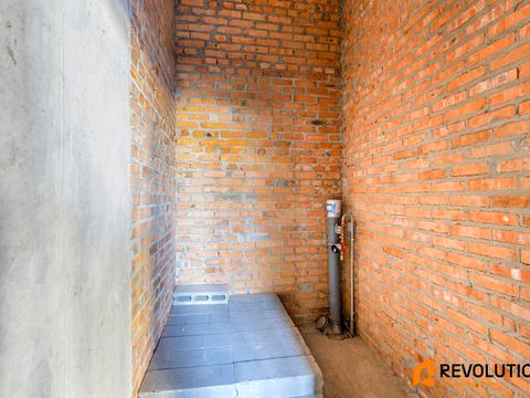 комерційна за адресою Олександра Олеся вул., 17-А
