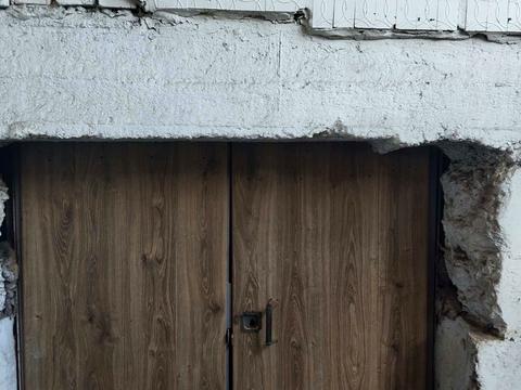 комерційна за адресою Дмитра Іванова вул., 63а