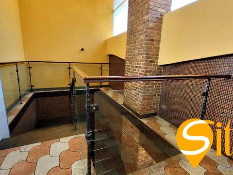 комерційна за адресою Броварський просп., 29А