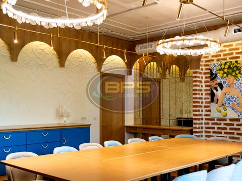 комерційна за адресою Євгена Чикаленка вул., 68г