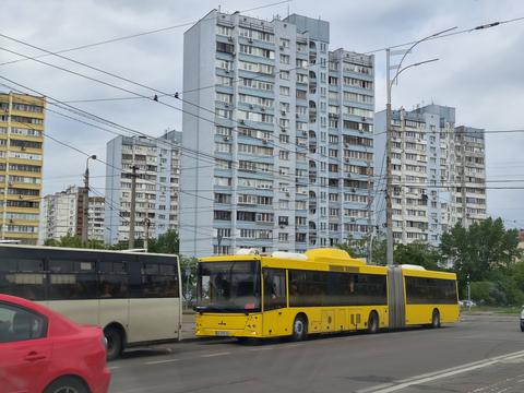 квартира за адресою Рональда Рейгана вул., 1/25
