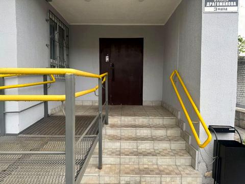 квартира по адресу Драгоманова ул., 23-Б