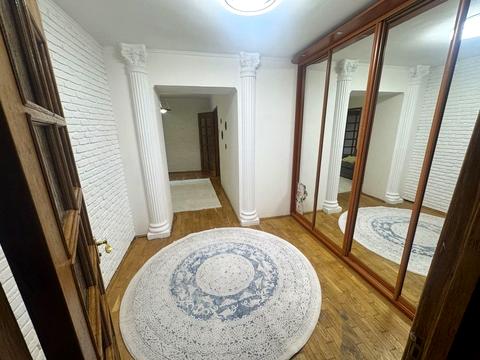 квартира по адресу Драгоманова ул., 23-Б