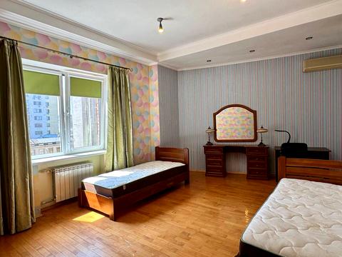 квартира за адресою Академіка Чекмарьова вул., 2