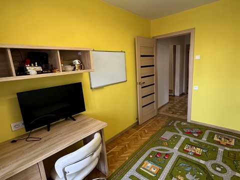 квартира за адресою Незалежності вул. (Армійська), 10