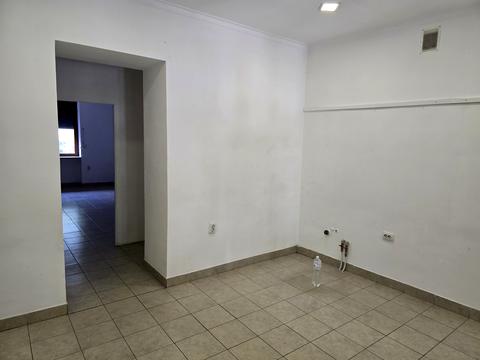 комерційна за адресою Михайла Мулика вул. (Гаркуші), 35