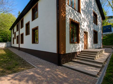 комерційна за адресою Болсуновський пров. (Мічуріна), 45