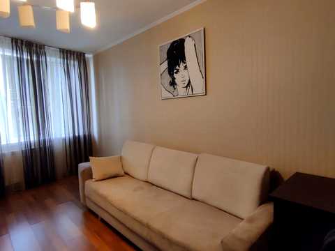 квартира за адресою Верховинна вул., 35
