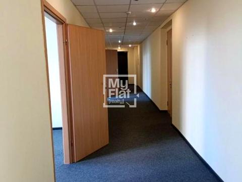 комерційна за адресою Варязький пров., 4