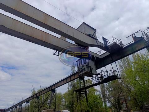 комерційна за адресою Отамана Головатого вул., 73/2