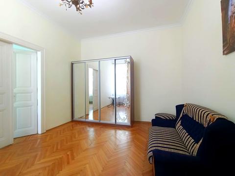 квартира за адресою Шота Руставелі вул., 4