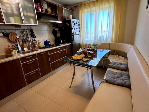 квартира за адресою Євгена Танцюри вул., 18а