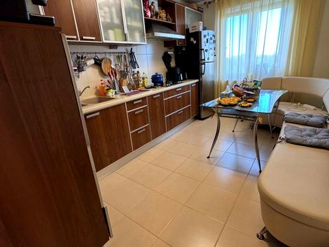 квартира по адресу Генерала Петрова ул., 18а