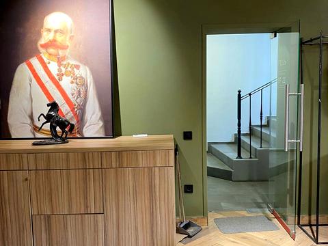 комерційна за адресою Старий Ринок пл., 7
