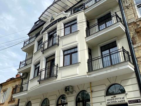 комерційна за адресою Старий Ринок пл., 7