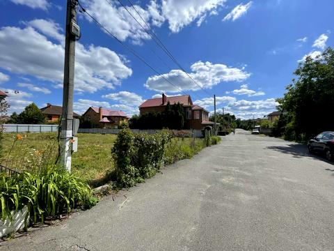 ділянка за адресою Паркова вул., 8