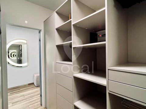 квартира за адресою Анни Ахматової вул., 33