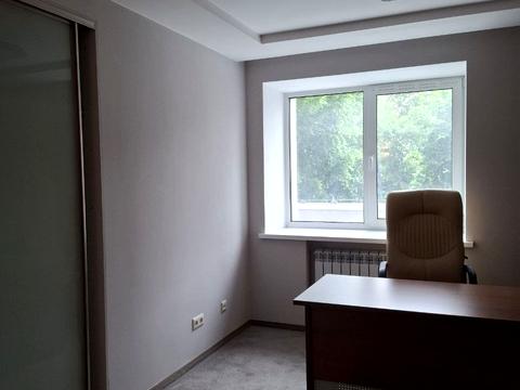 комерційна за адресою Голосіївська вул., 13