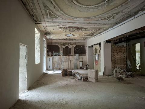 комерційна за адресою Голосіївська вул., 13