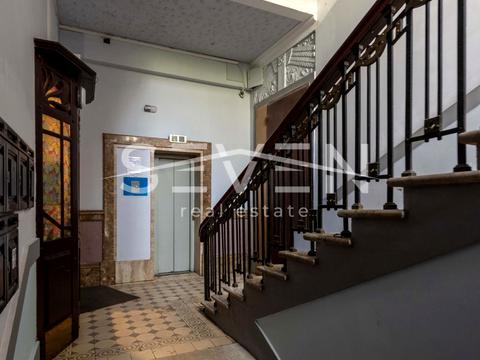 комерційна за адресою Володимирська вул., 61/11