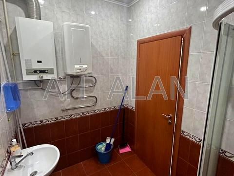 комерційна за адресою Лейпцизька вул., 2/37