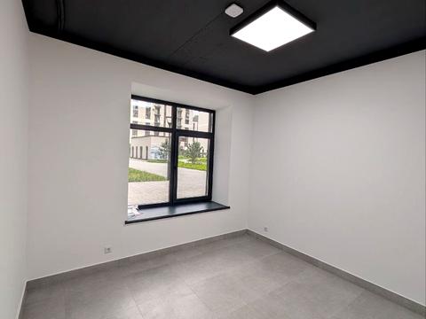 комерційна за адресою Олександра Довженка вул., 31-В, к.3